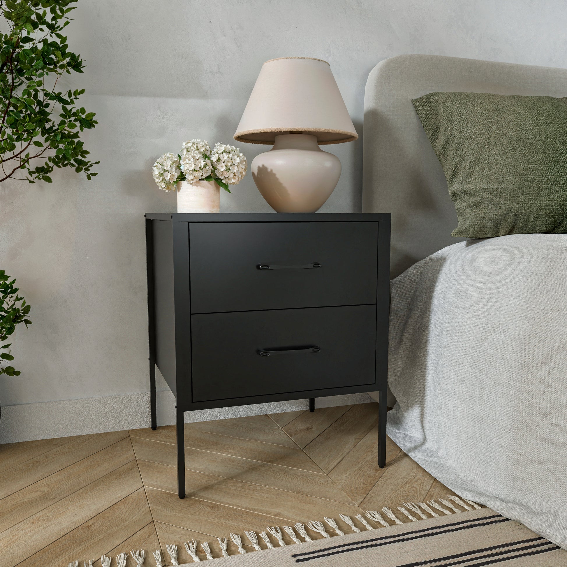 שידת לילה מודרנית לחדר שינה דגם ליסה שחור