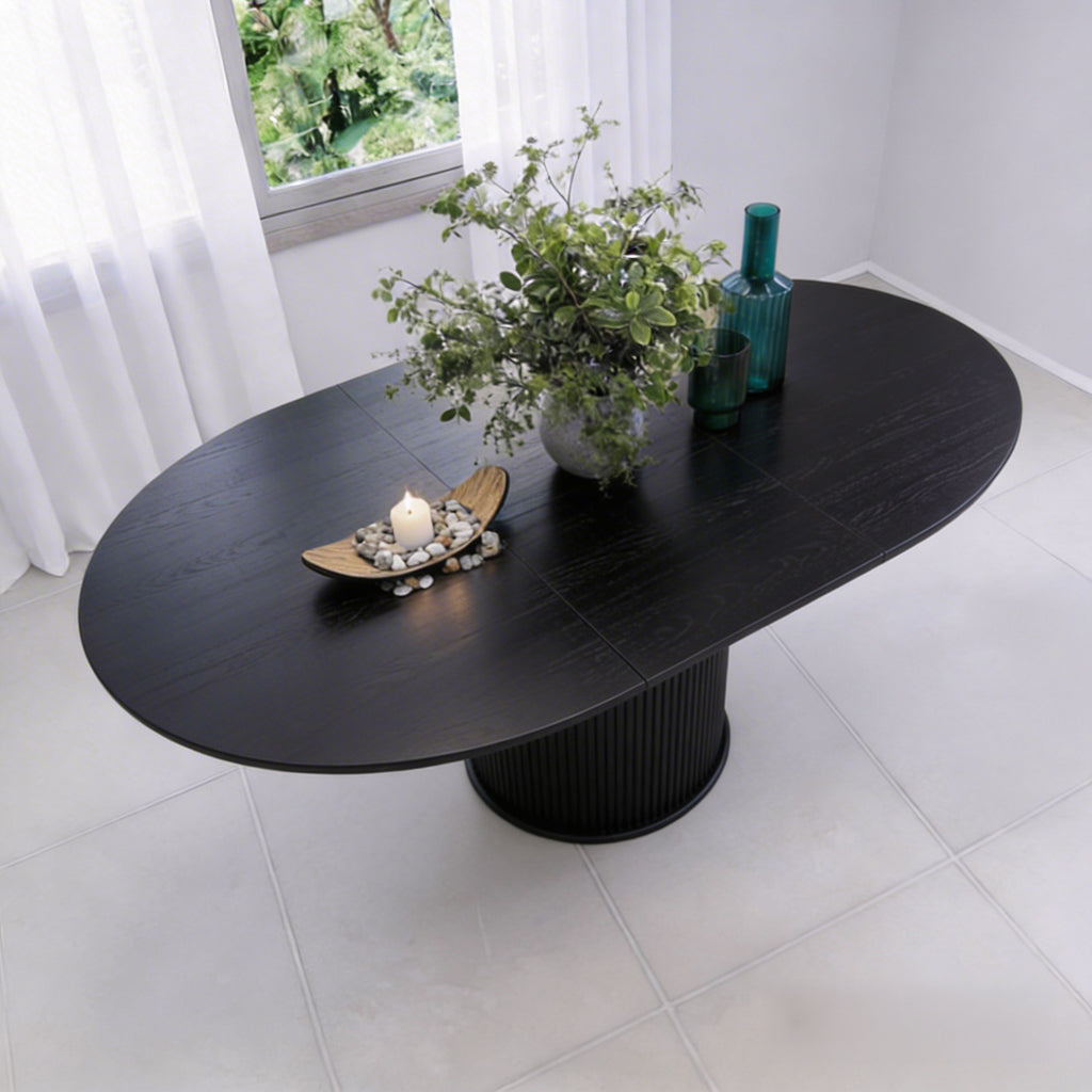 שולחן פינת אוכל נפתח דגם מרבלה - צבע שחור