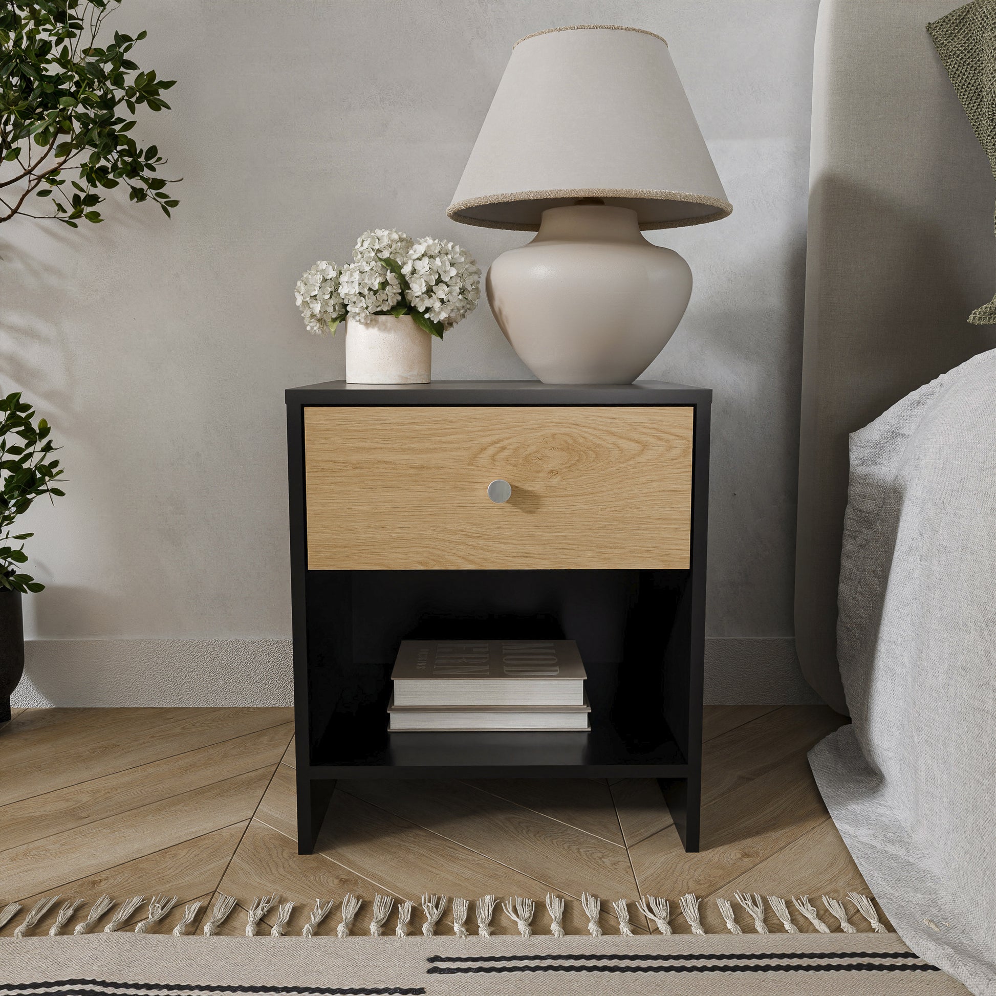 שידת לילה מודרנית לחדר שינה דגם סלין